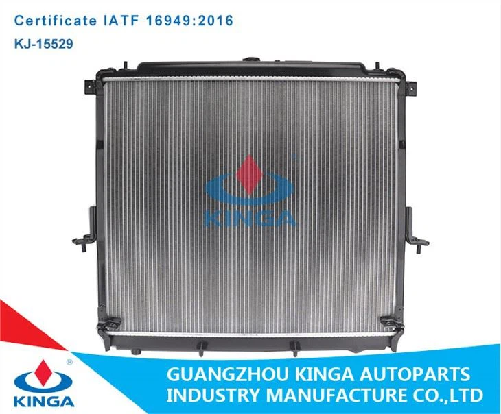Modern Radiators Car Radiator For Nissan Navara′ 05-at